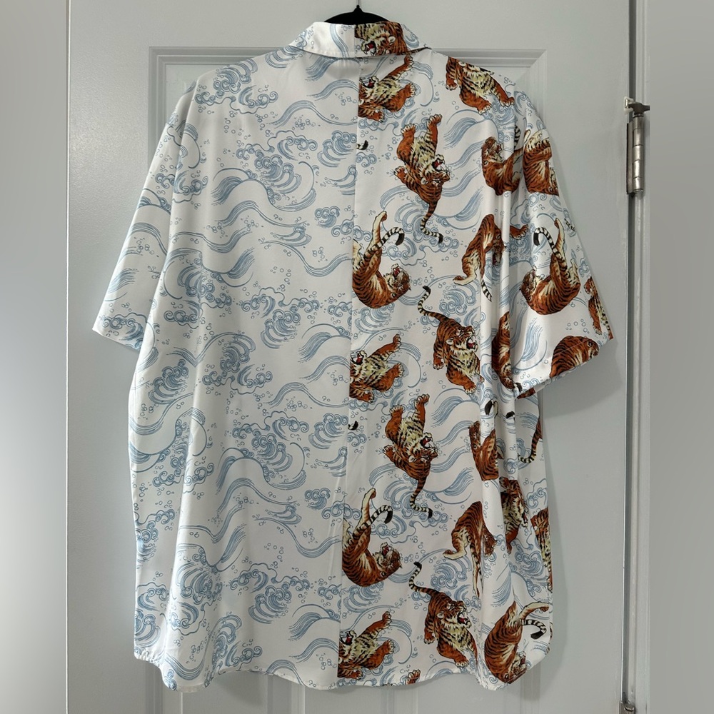 Tiger Print Shirt - Picture 3 of 4